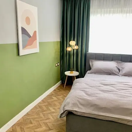 “city Center View” 2 Bedroom شقة تيرانا