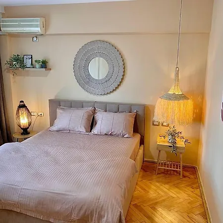 “city Center View” 2 Bedroom דירה טיראנה