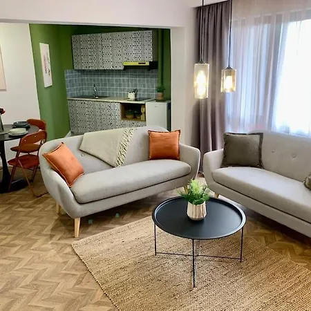 דירה “city Center View” 2 Bedroom טיראנה